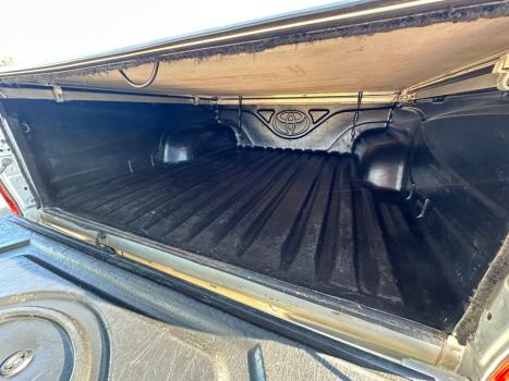 TOYOTA Hilux Caminhonete 2.7 16V 4P SR CABINE DUPLA, Foto 2