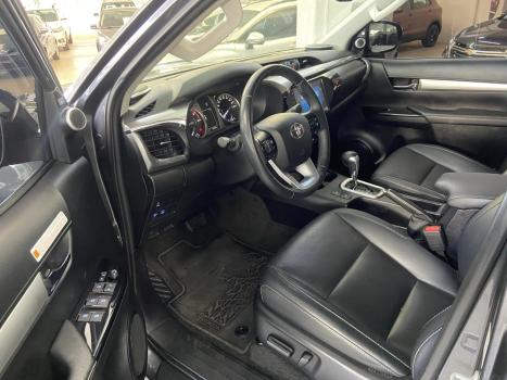 TOYOTA Hilux Caminhonete 2.8 16V SRX 4X4 TURBO DIESEL CABINE DUPLA AUTOMTICO, Foto 8
