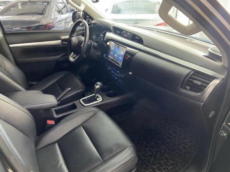 TOYOTA Hilux Caminhonete 2.8 16V SRX 4X4 TURBO DIESEL CABINE DUPLA AUTOMTICO, Foto 13