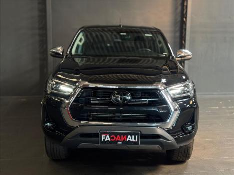 TOYOTA Hilux Caminhonete 2.8 16V SRX 4X4 TURBO DIESEL CABINE DUPLA AUTOMTICO, Foto 3