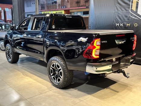 TOYOTA Hilux Caminhonete 2.8 16V SRX 4X4 TURBO DIESEL CABINE DUPLA AUTOMTICO, Foto 8