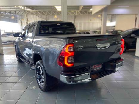 TOYOTA Hilux Caminhonete 2.8 16V SRX 4X4 TURBO DIESEL CABINE DUPLA AUTOMTICO, Foto 6