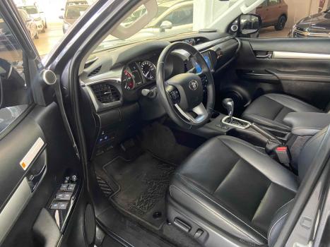 TOYOTA Hilux Caminhonete 2.8 16V SRX 4X4 TURBO DIESEL CABINE DUPLA AUTOMTICO, Foto 8