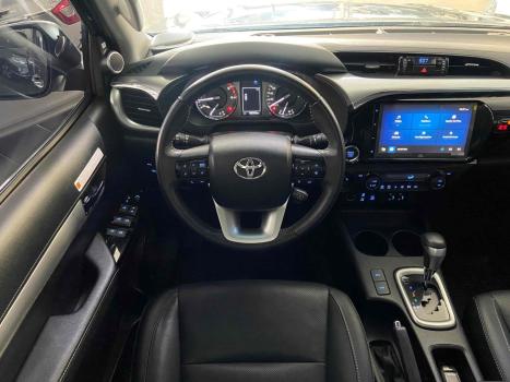 TOYOTA Hilux Caminhonete 2.8 16V SRX 4X4 TURBO DIESEL CABINE DUPLA AUTOMTICO, Foto 14