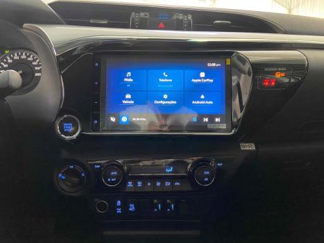 TOYOTA Hilux Caminhonete 2.8 16V SRX 4X4 TURBO DIESEL CABINE DUPLA AUTOMTICO, Foto 15