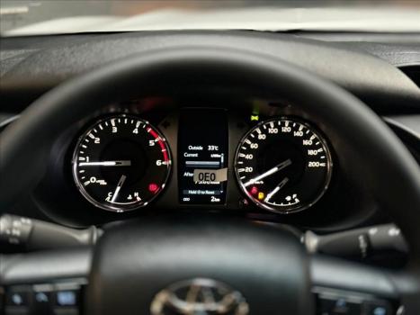 TOYOTA Hilux Caminhonete , Foto 17