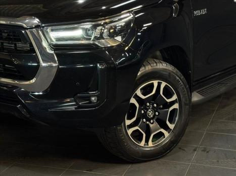 TOYOTA Hilux Caminhonete 2.8 16V SRX 4X4 DIESEL CABINE DUPLA AUTOMTICO, Foto 3