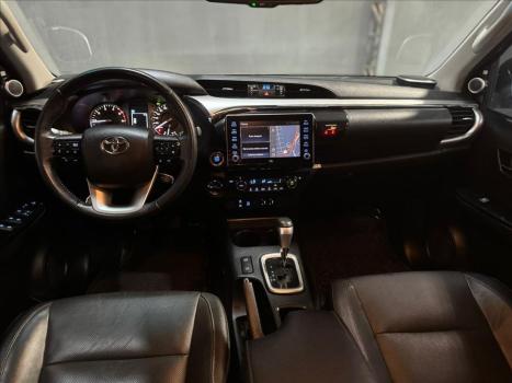 TOYOTA Hilux Caminhonete 2.8 16V SRX 4X4 DIESEL CABINE DUPLA AUTOMTICO, Foto 14