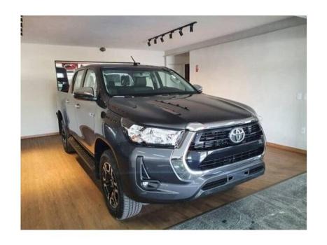 TOYOTA Hilux Caminhonete 2.8 4P 4X4 DIESEL CABINE DUPLA, Foto 2