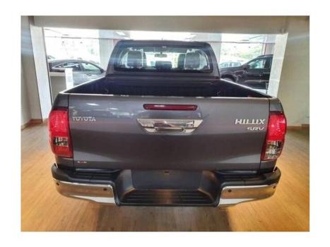 TOYOTA Hilux Caminhonete 2.8 4P 4X4 DIESEL CABINE DUPLA, Foto 4