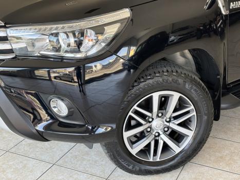 TOYOTA Hilux Caminhonete 2.8 16V SRX 4X4 TURBO DIESEL CABINE DUPLA AUTOMTICO, Foto 4