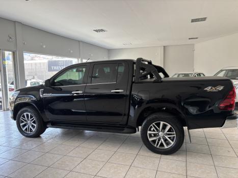 TOYOTA Hilux Caminhonete 2.8 16V SRX 4X4 TURBO DIESEL CABINE DUPLA AUTOMTICO, Foto 9