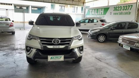 TOYOTA Hilux SW4 2.8 16V 4P SRX 4X4 7 LUGARES TURBO DIESEL AUTOMTICO, Foto 2
