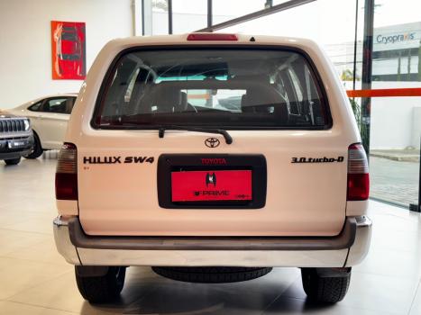 TOYOTA Hilux SW4 3.0 V6 12V 4P 4X4, Foto 4