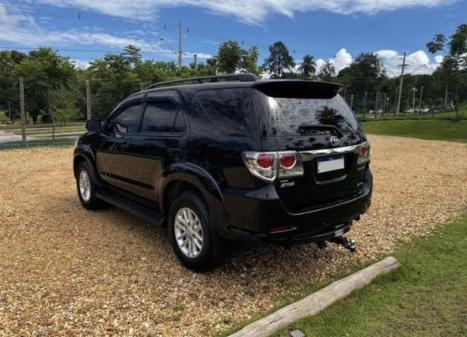 TOYOTA Hilux SW4 3.0 16V 4P SRV 4X4 7 LUGARES TURBO DIESEL AUTOMTICO, Foto 3