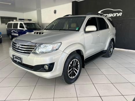 TOYOTA Hilux SW4 3.0 16V 4P SRV 4X4 TURBO DIESEL AUTOMTICO, Foto 1
