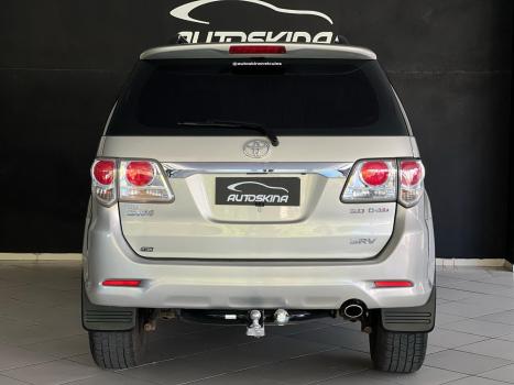 TOYOTA Hilux SW4 3.0 16V 4P SRV 4X4 TURBO DIESEL AUTOMTICO, Foto 7