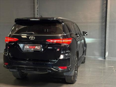 TOYOTA Hilux SW4 , Foto 8