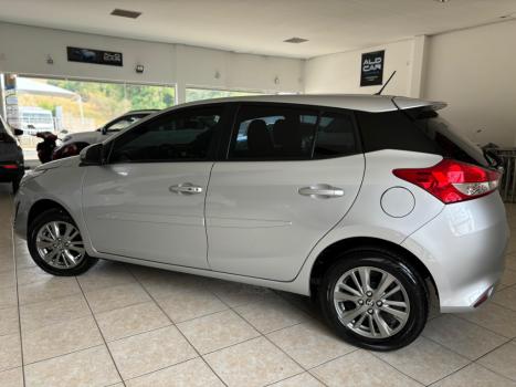 TOYOTA Yaris Hatch 1.5 16V 4P FLEX XL PLUS CONNECT MULTIDRIVE AUTOMTICO CVT, Foto 6