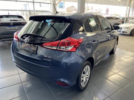 TOYOTA Yaris Sedan 1.3 16V 4P FLEX XL MULTIDRIVE LIVE AUTOMTICO CVT, Foto 4