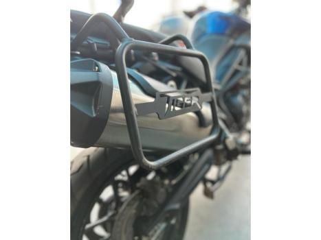 TRIUMPH Tiger 800 XRX, Foto 3