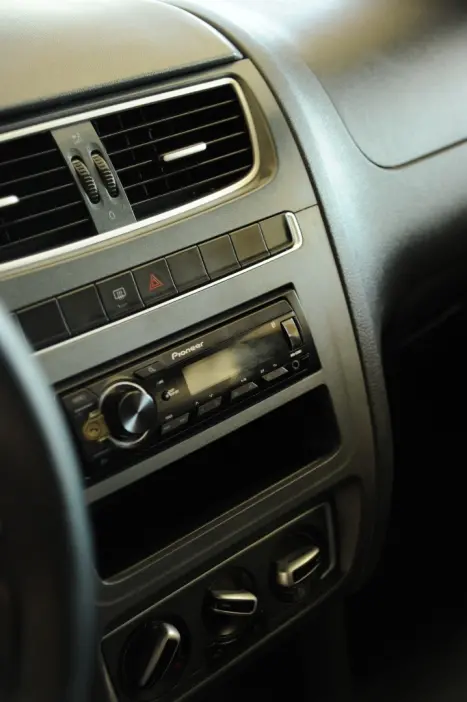 VOLKSWAGEN Fox 1.0, Foto 15