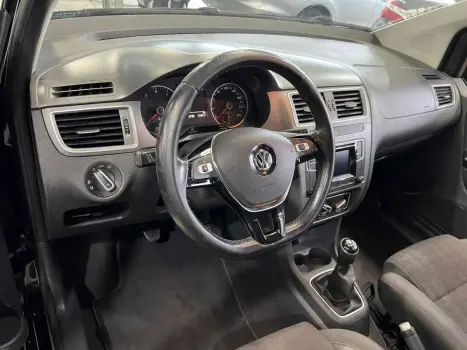 VOLKSWAGEN Fox 1.6 4P, Foto 7