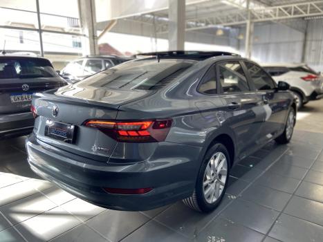 VOLKSWAGEN Jetta 1.4 4P 250 TSI TURBO CONFORTLINE AUTOMTICO, Foto 4