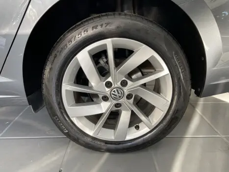 VOLKSWAGEN Jetta 1.4 4P 250 TSI TURBO CONFORTLINE AUTOMTICO, Foto 7