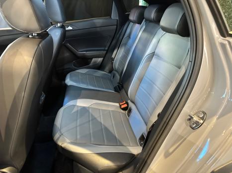 VOLKSWAGEN Nivus 1.0 4P FLEX 200 TSI HIGHLINE TURBO AUTOMTICO, Foto 4