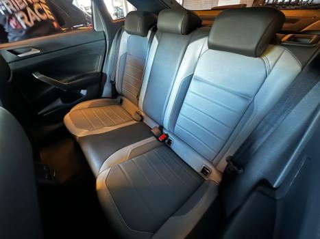 VOLKSWAGEN Nivus 1.0 4P FLEX 200 TSI HIGHLINE TURBO AUTOMTICO, Foto 8