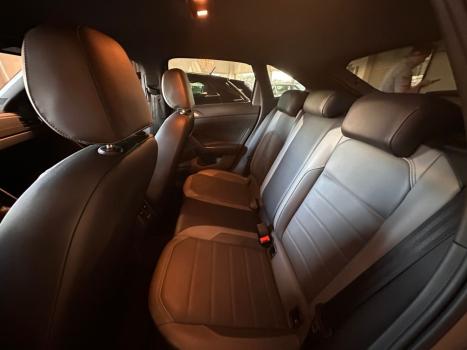 VOLKSWAGEN Nivus 1.0 4P FLEX 200 TSI HIGHLINE TURBO AUTOMTICO, Foto 8