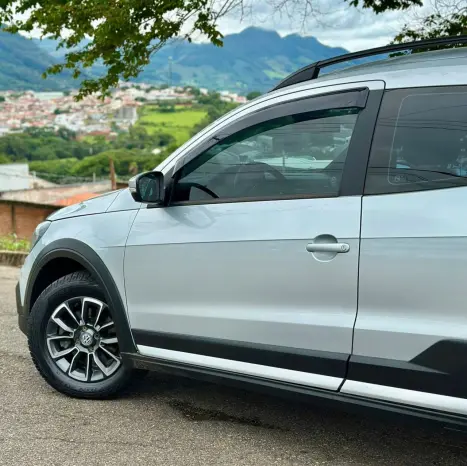 VOLKSWAGEN Saveiro 1.6 G7 CABINE DUPLA CROSS FLEX, Foto 6