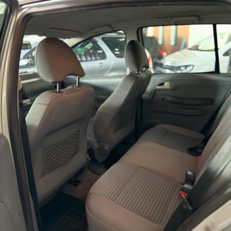 VOLKSWAGEN Space Fox 1.6 4P FLEX COMFORTLINE, Foto 2