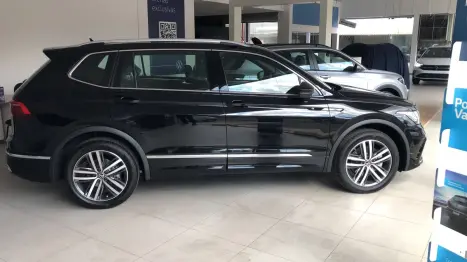 VOLKSWAGEN Tiguan 2.0 350 TSI TOTAL FLEX ALLSPACE R-LINE 4-MOTION TURBO AUTOMTICO DSG, Foto 4