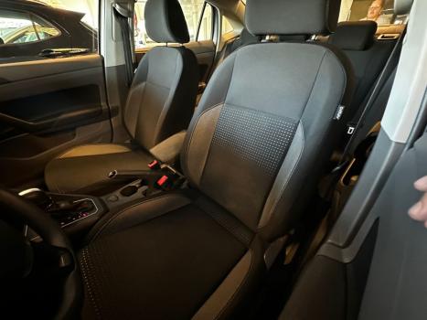 VOLKSWAGEN Virtus 1.0 4P 200 TSI FLEX COMFORTLINE AUTOMTICO, Foto 7