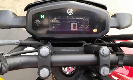 YAMAHA FZ 15 ABS, Foto 4