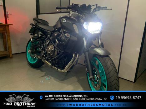 YAMAHA MT-07 700 ABS, Foto 6