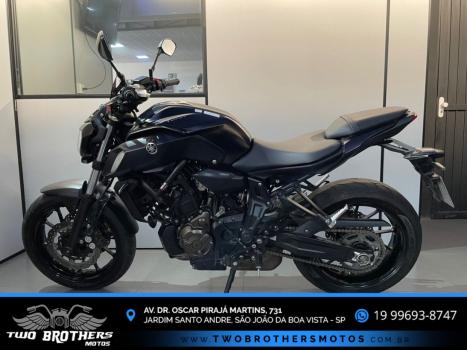 YAMAHA MT-07 700 ABS, Foto 6