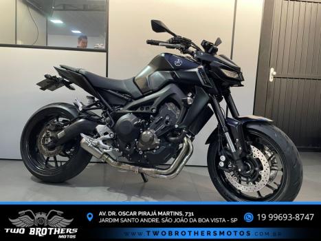 YAMAHA MT-09 850 ABS, Foto 1