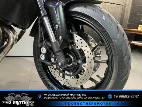 YAMAHA MT-09 850 ABS, Foto 4