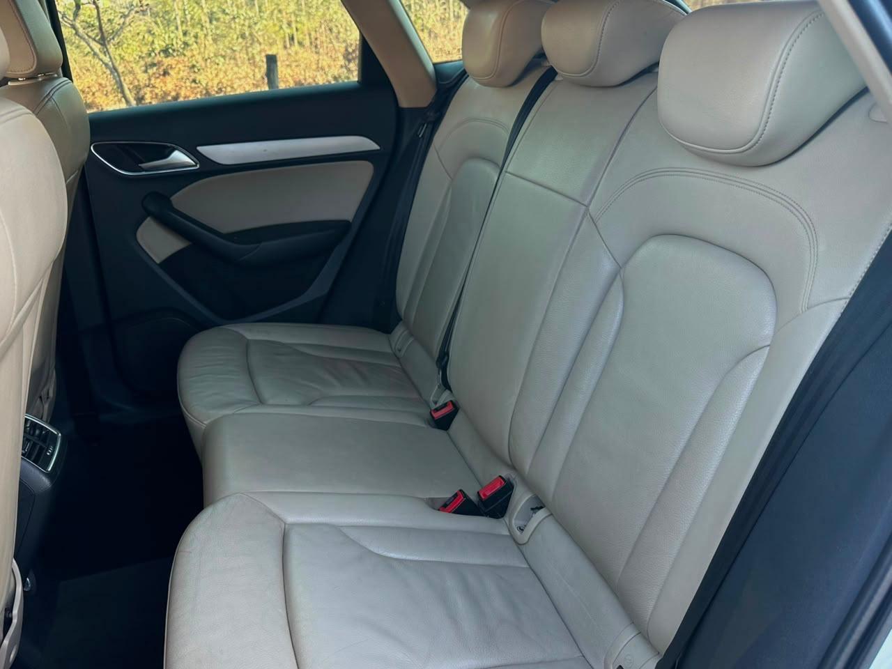 AUDI Q3 - Foto