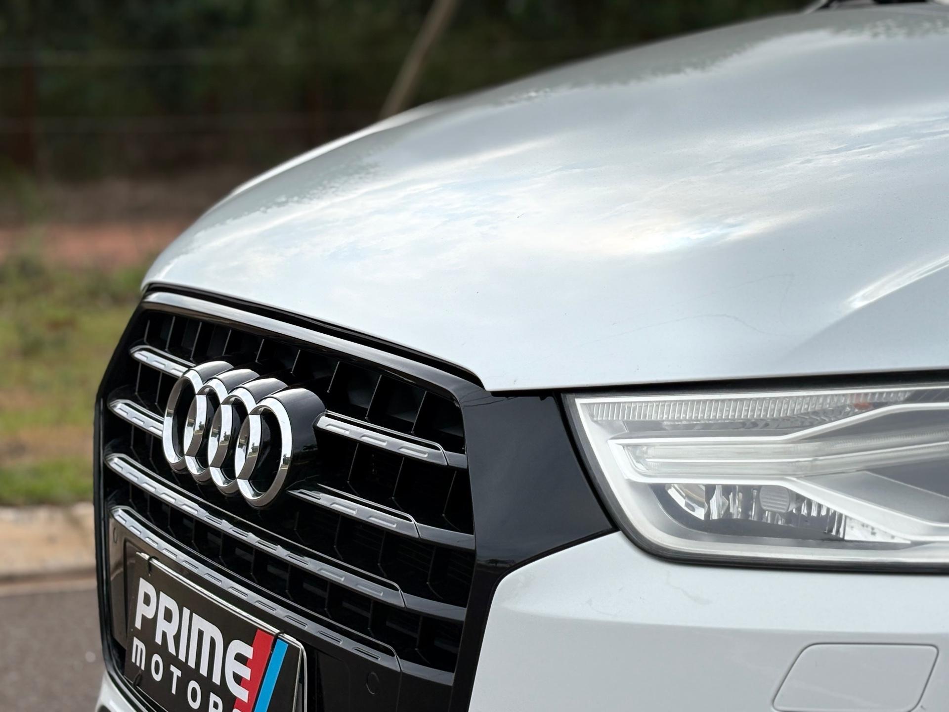 AUDI Q3 - Foto
