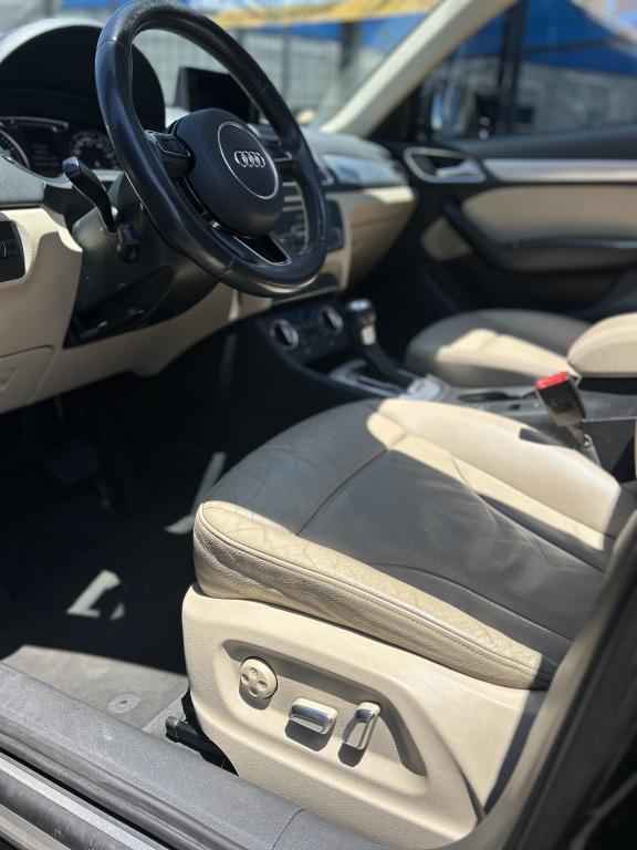 AUDI Q3 - Foto