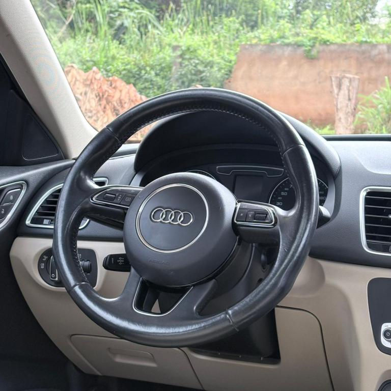 AUDI Q3 - Foto