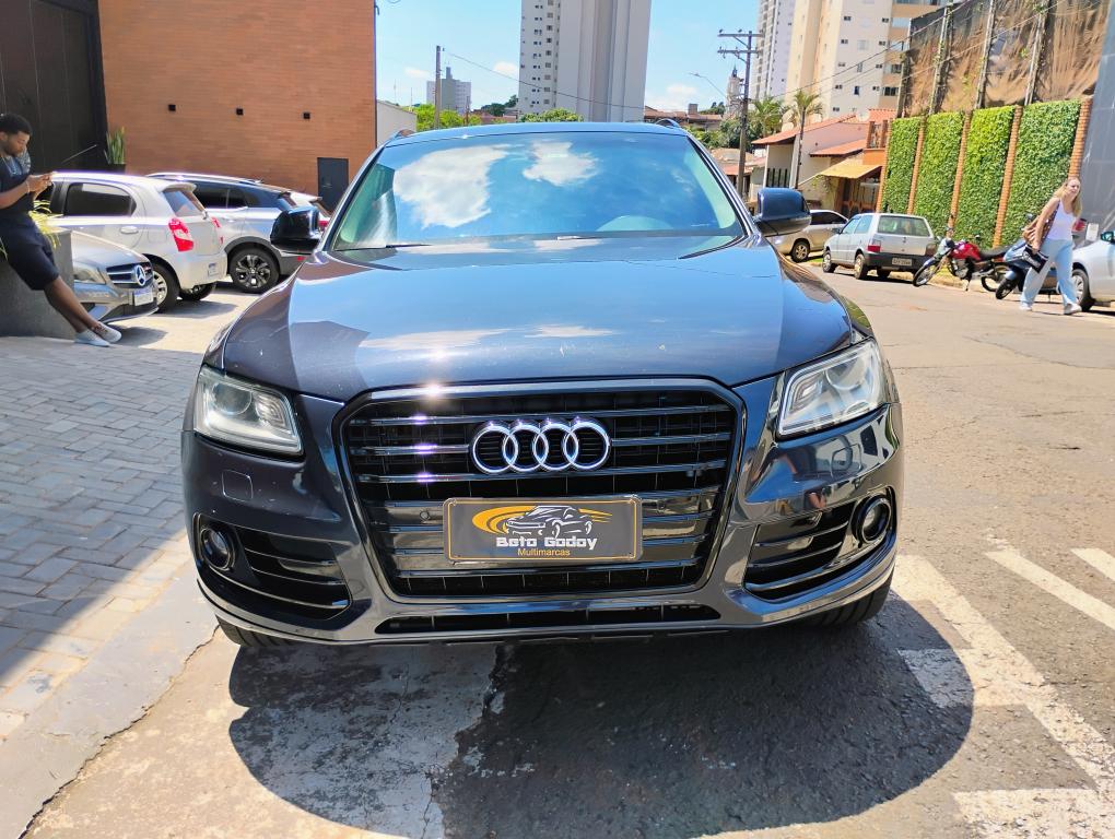AUDI Q5 - Foto