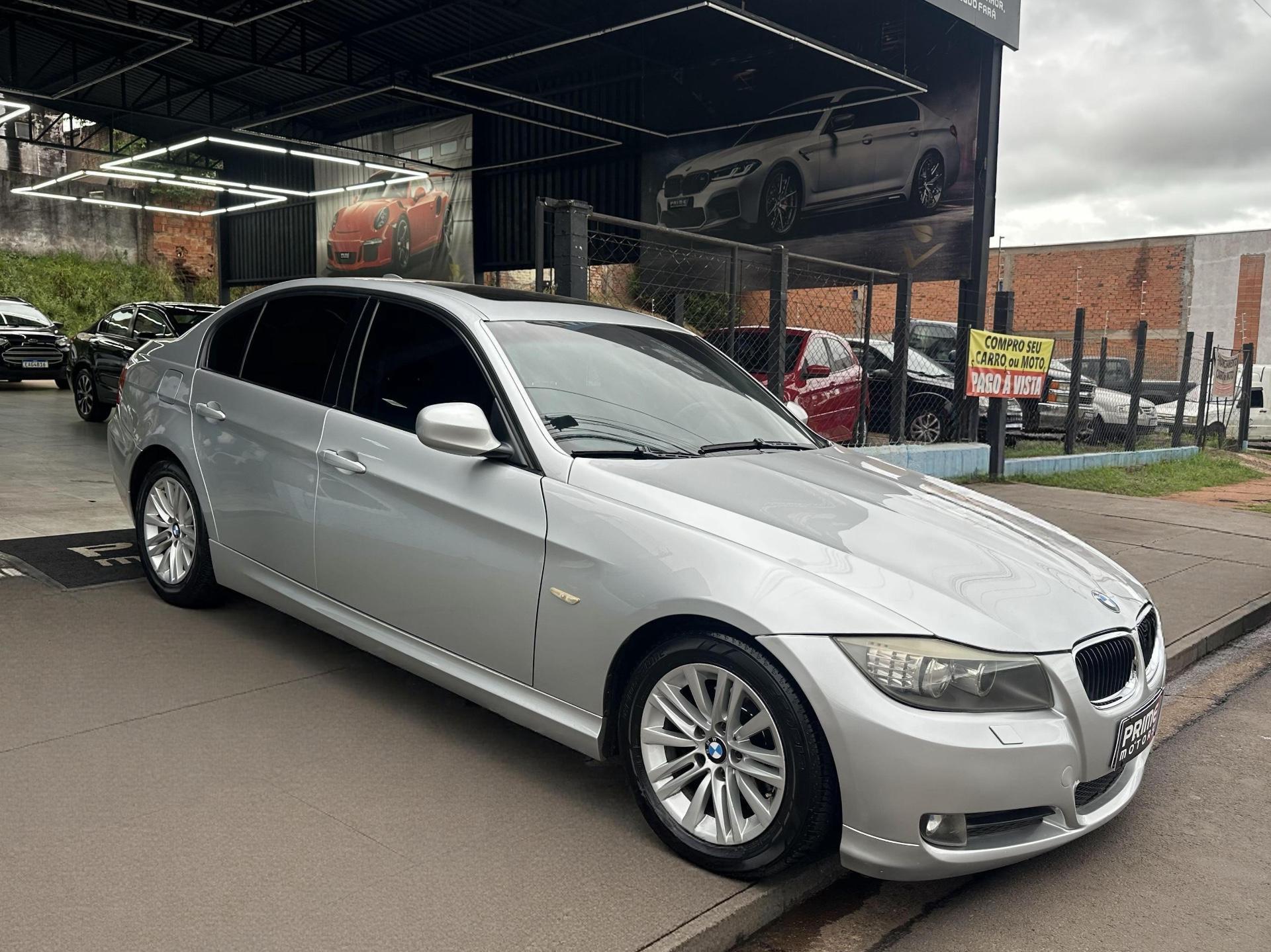 BMW 320I - Foto