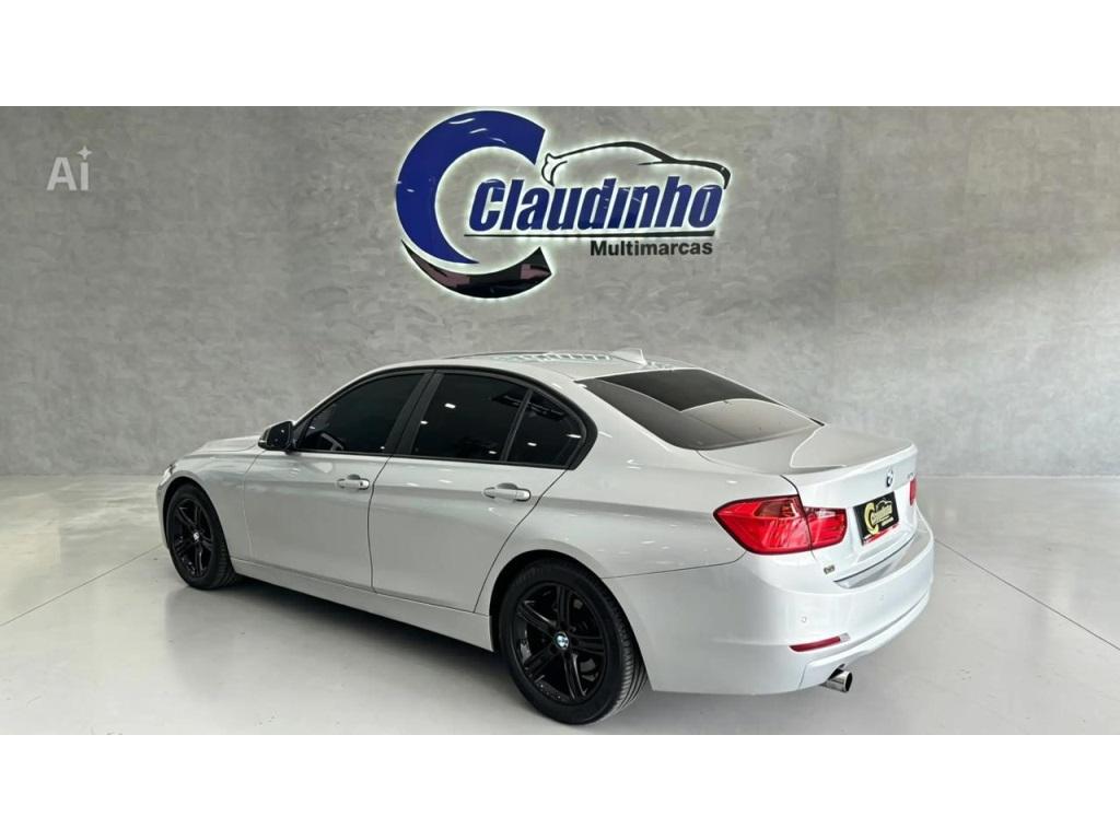 BMW 320I - Foto