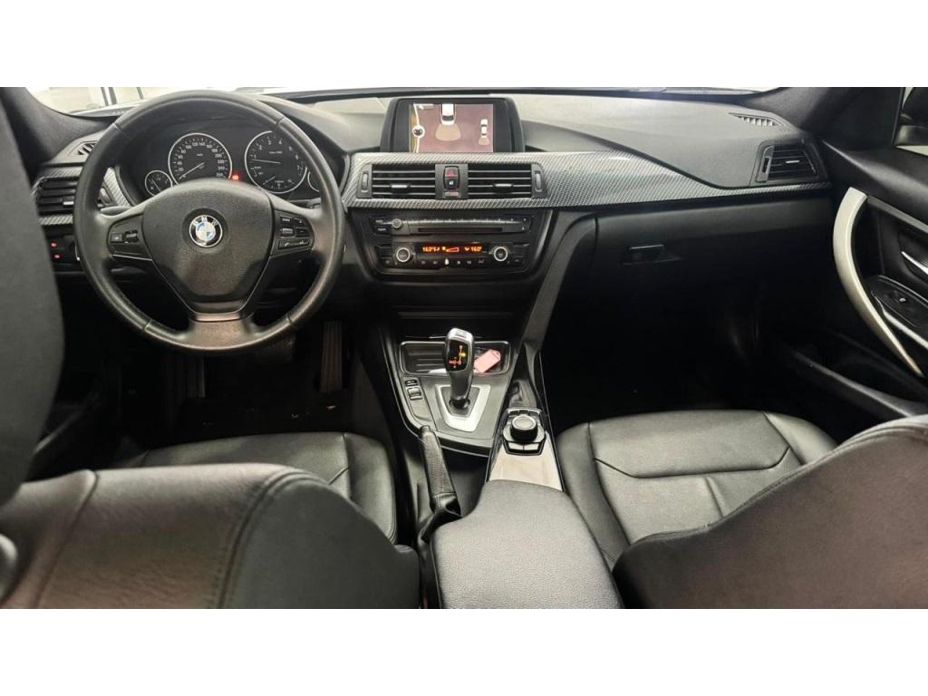 BMW 320I - Foto