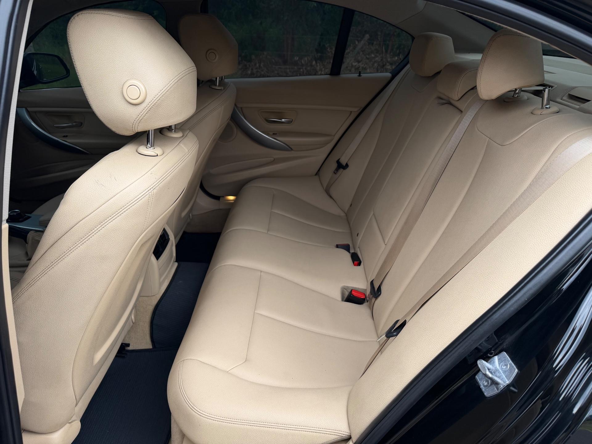 BMW 320I - Foto